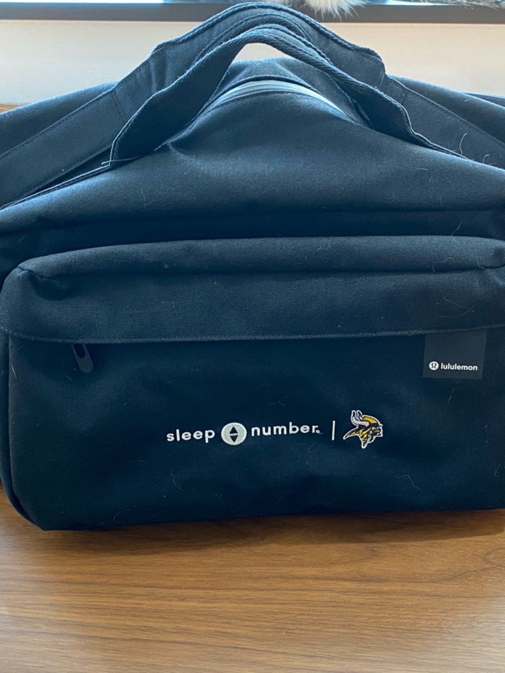 lululemon athletica Black Duffel with Sleep Number/Minnesota Vikings Logos NEW